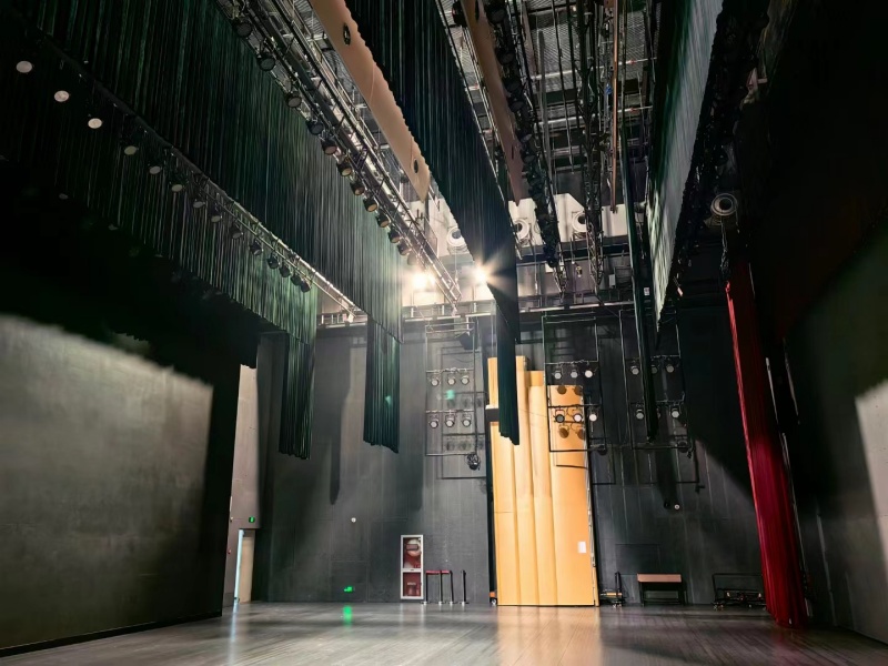 專注高品質設備供應，用硬核產品征服海外市場;我公司成功拿下蒙古國扎門烏德某劇場舞臺設備?